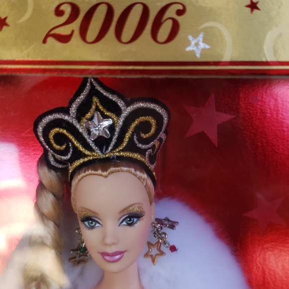 2006 Holiday Barbie - Picture 3 of 3